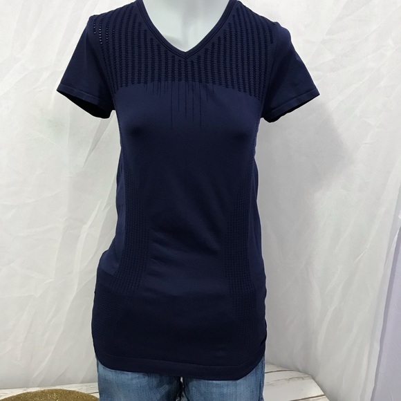 Athleta Trophy Tee Shirt Navy Color Sz small active wear short sleeve‎ - Picture 8 of 13
